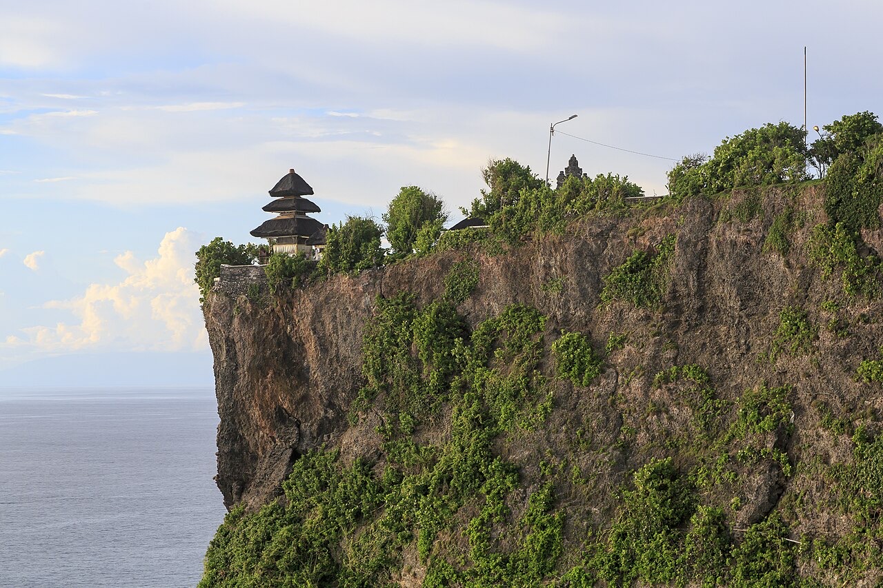 Uluwatu Temple on its cliff above the ocean